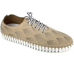 Eric Michael Annie Shoe
